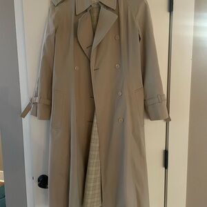 Classic Women's Double-Breasted Trench Coat in Beige